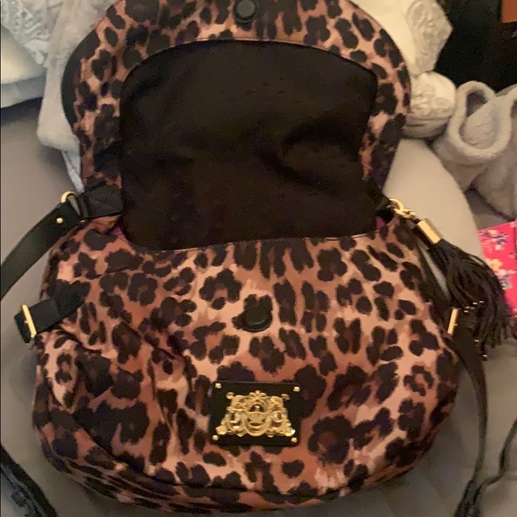 Backpack - Picture 2 of 8